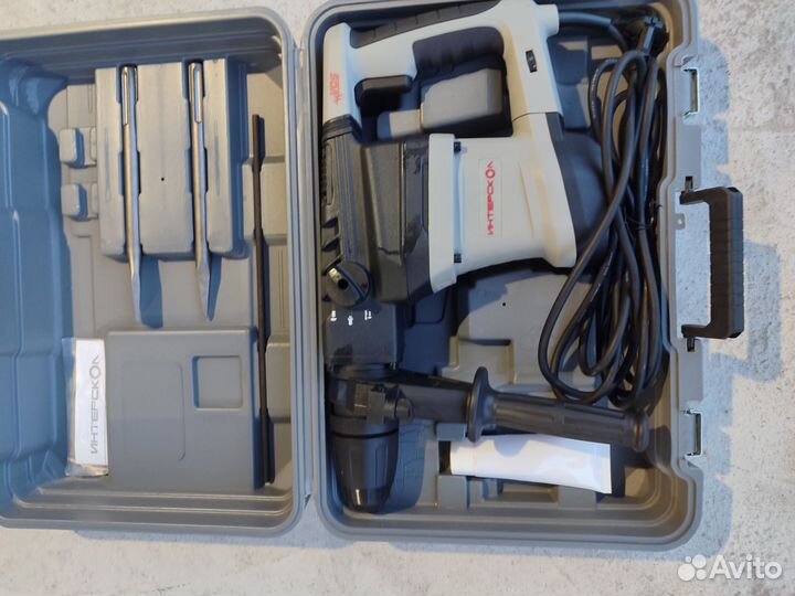 Сетевой перфоратор Интерскол П-40/1100эв