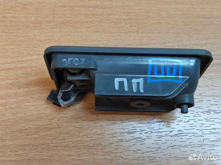 Ручка двери внутренняя правая, Mazda 626 GD