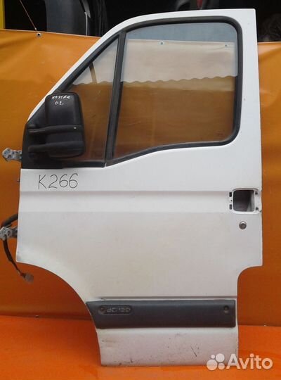 Дверь передняя левая Renault Master 2 1998-2010
