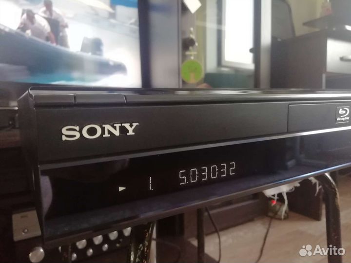 Blu ray плеер sony BDP-S300
