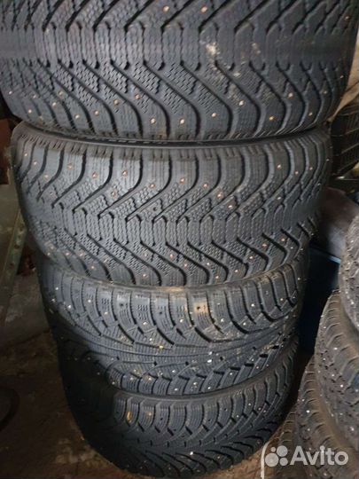 Goodyear Cargo Ultra Grip 275/40 R20