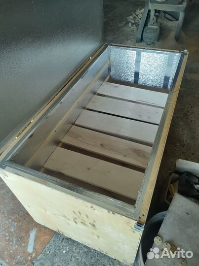 Деревянный ящик