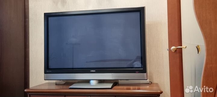 Плазменный телевизор Hitachi