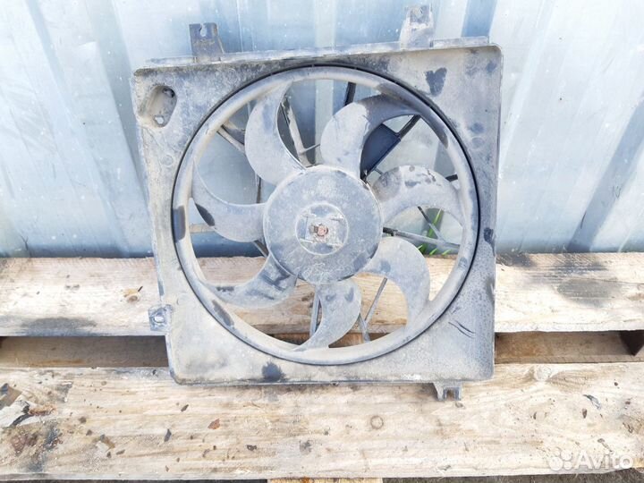 Вентилятор кондиционера Киа Спектра