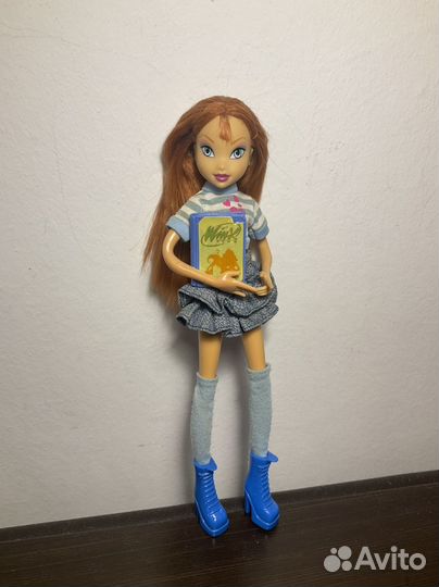 Кукла winx mattel винкс Блум школьница