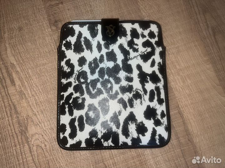 Чехол для iPad air от Victoria's Secret