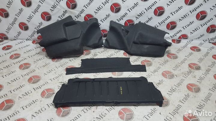 Обшивка багажника на Mercedes-Benz W126