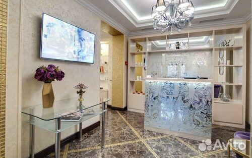 Мастер по наращиванию ресниц