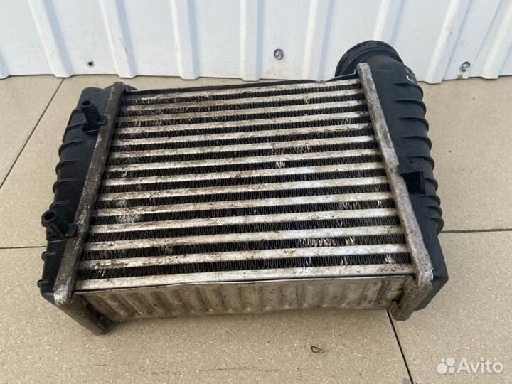 Радиатор интеркулера Volkswagen Passat B5+