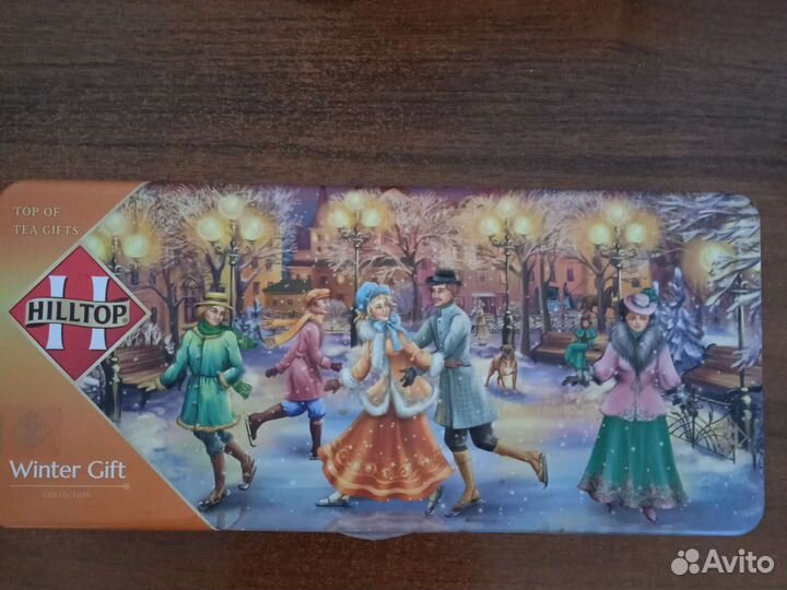 Набор жестяных банок из под чая