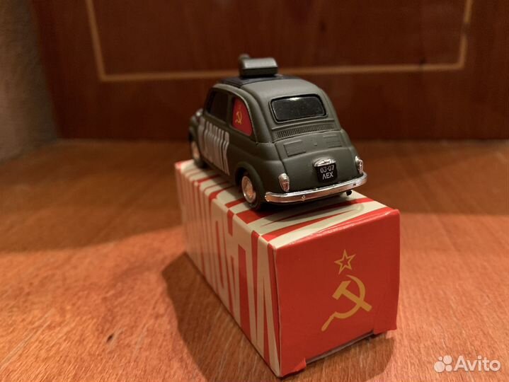 Модель Fiat 500 vladimir 1:43 Brumm 500pcs rare