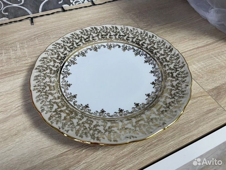 Тарелки золотой лист