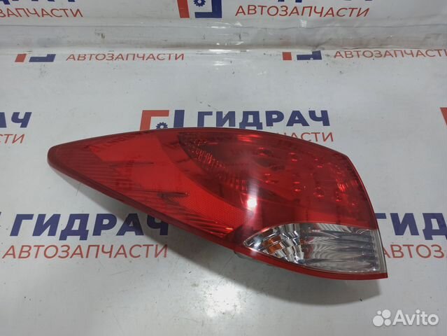 Фонарь задний наружный левый Hyundai ix 35 92401-2