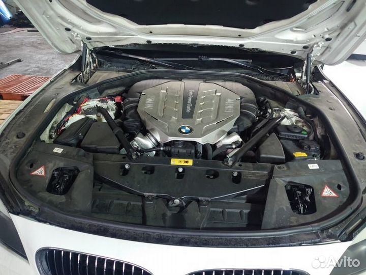 Разбор Bmw 7-Series F01 N63B44A 2010
