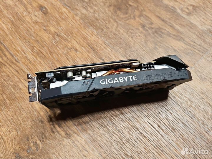 Лот видеокарта и клавиатура