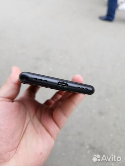 BlackBerry KEYone, 4/64 ГБ