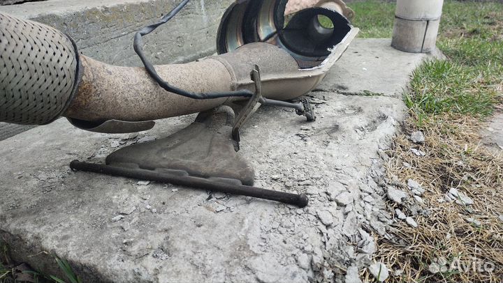 Часть глушителя без катализатора Volvo xc90