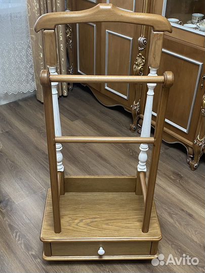 Вешалка для одежды (напольная)