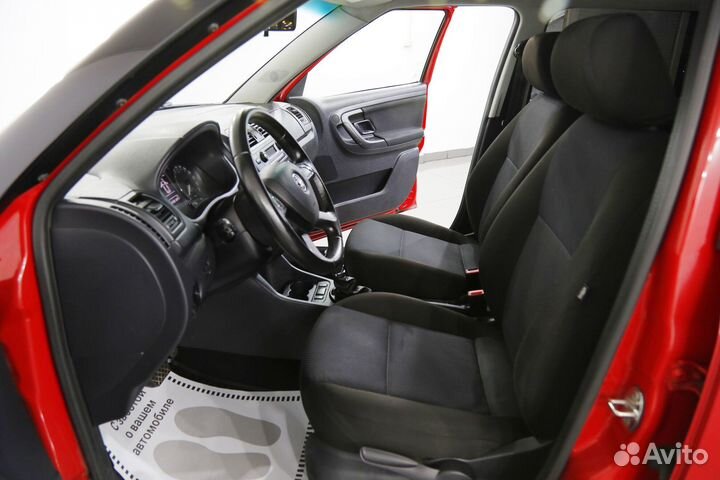 Skoda Fabia 1.6 AT, 2013, 131 176 км