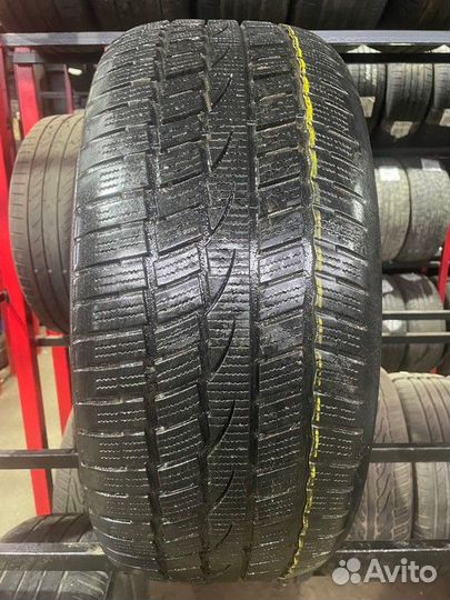 Windforce Snowblazer UHP 245/40 R19 98V