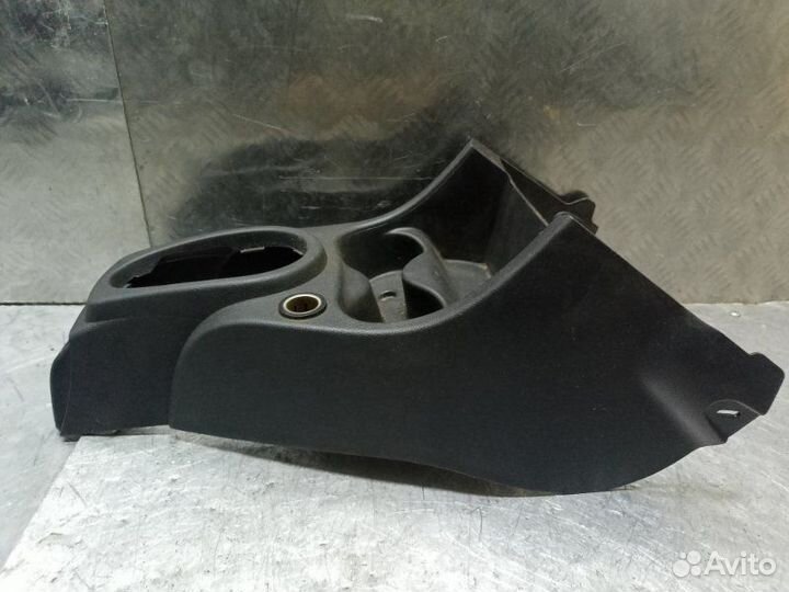 Консоль центральная Renault Sandero 1 K7M