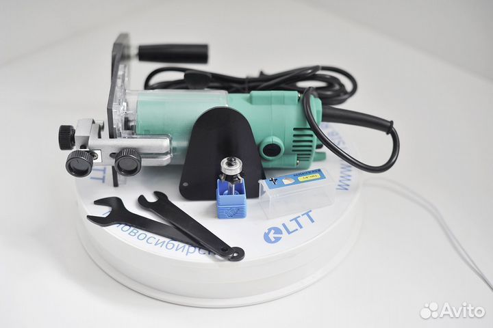 Ручной фрезер для снятия свесов