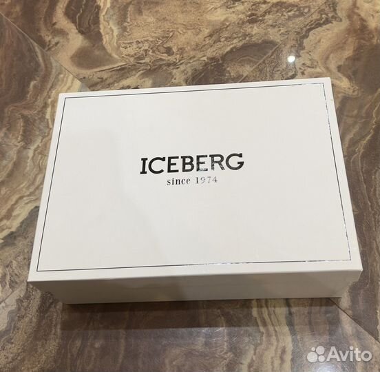 Шлепанцы iceberg