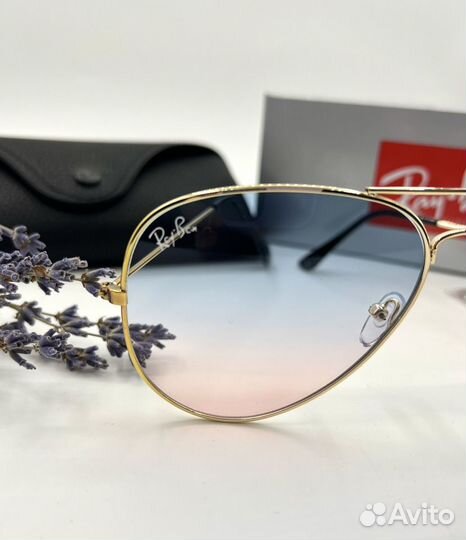 Солнцезащитные очки Ray Ban