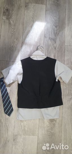 Жилетка,рубашка и галстук для мальчика