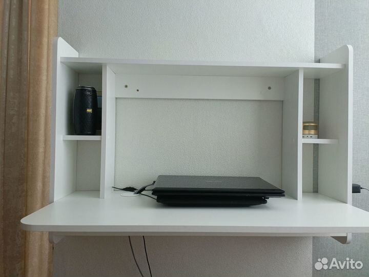 Подвесной стол