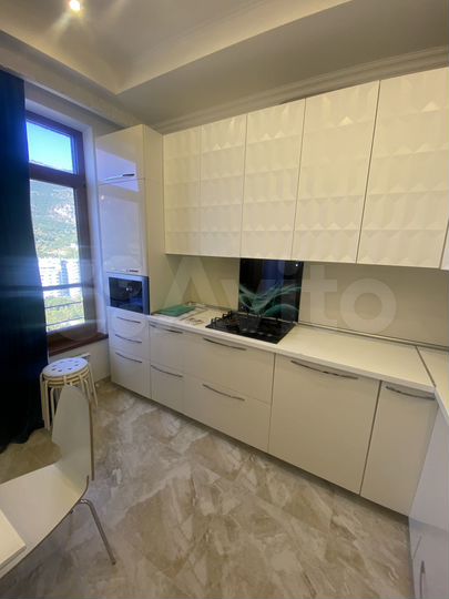 3-к. квартира, 135 м², 7/7 эт.