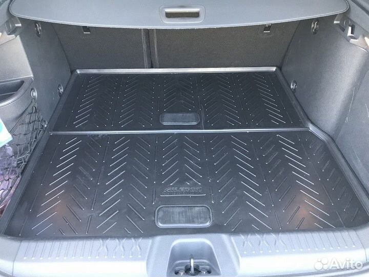 Suzuki Vitara 2015- ковер багажника нижний