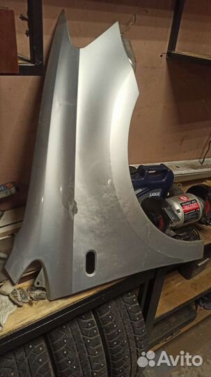 Крыло переднее правое на volkswagen polo