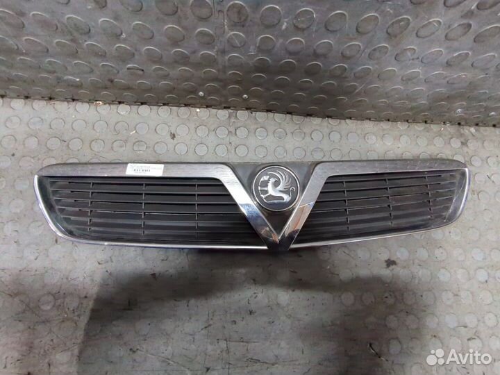 Решетка радиатора Opel Vectra C, 2003
