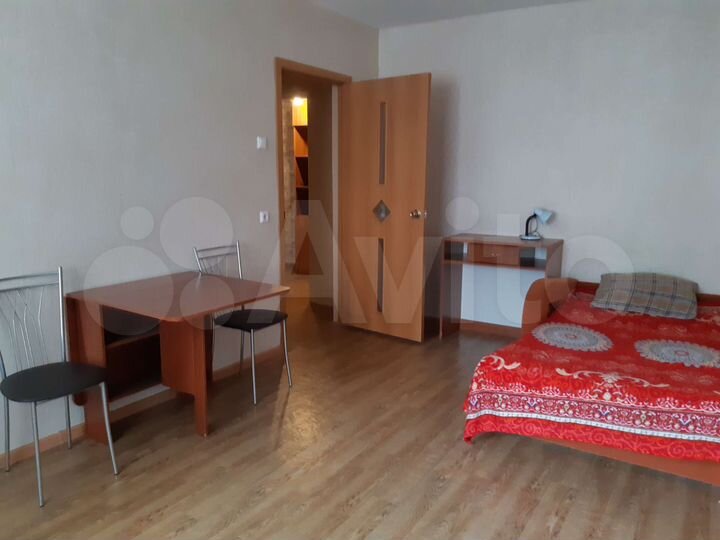 2-к. квартира, 42 м², 7/10 эт.