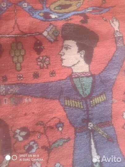 Старинный ковер ручной работы