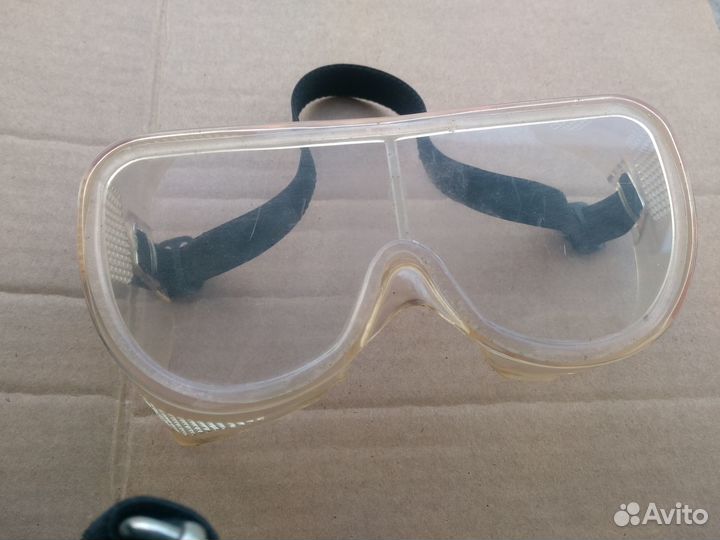 Защитная маска для лица