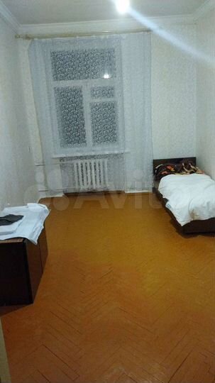 Комната 24 м² в 3-к., 4/4 эт.
