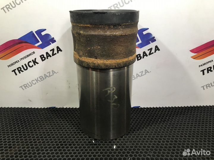 5010284447 Гильза цилиндра Renault Magnum