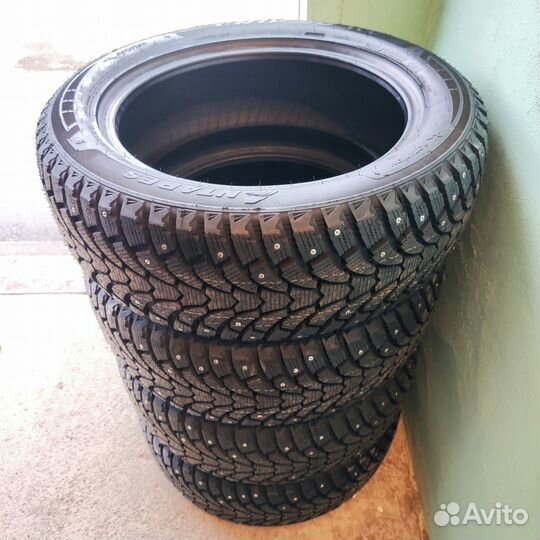 Antares Grip 60 Ice 215/55 R17 98T