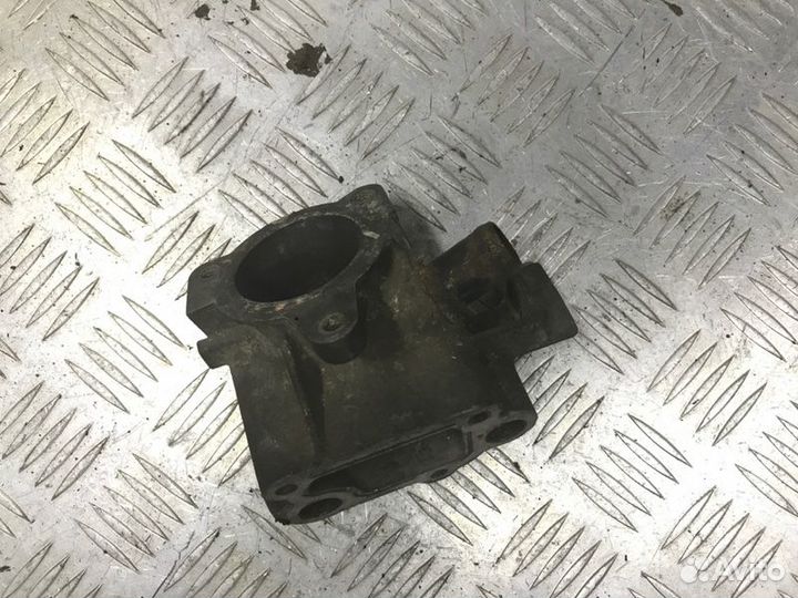 Корпус термостата Renault Logan 2004-2009