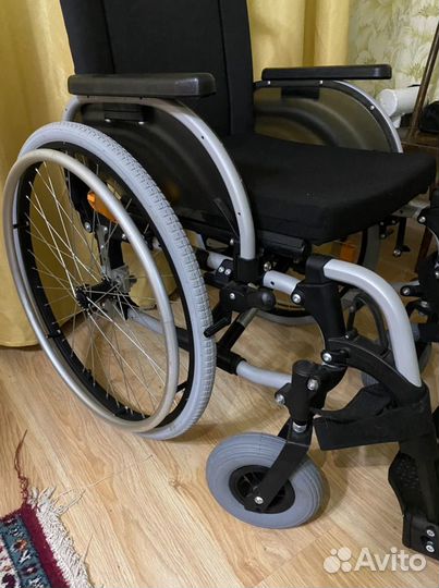 Коляска инвалидная