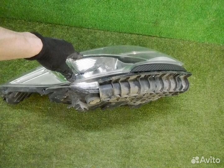 Фара правая Ford Kuga 2 (2012-2016) галоген