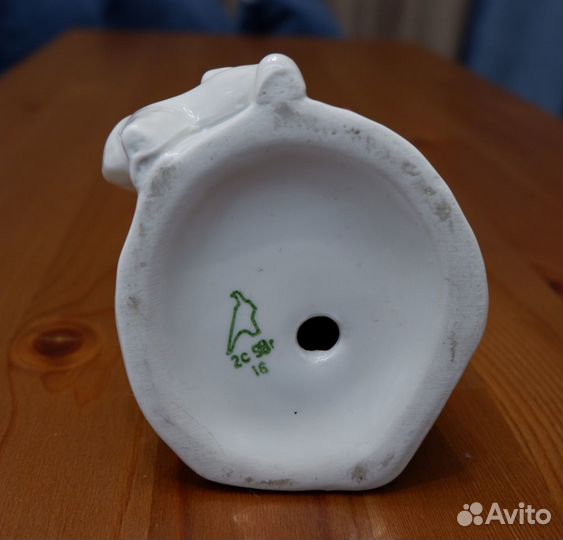 Статуэтка ’’Дама с собачкой’’. Дулево