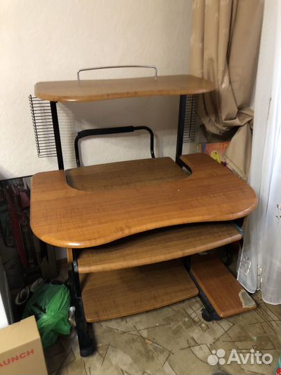 Компьютерный стол