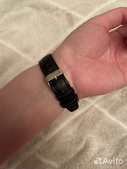 Часы женские черные