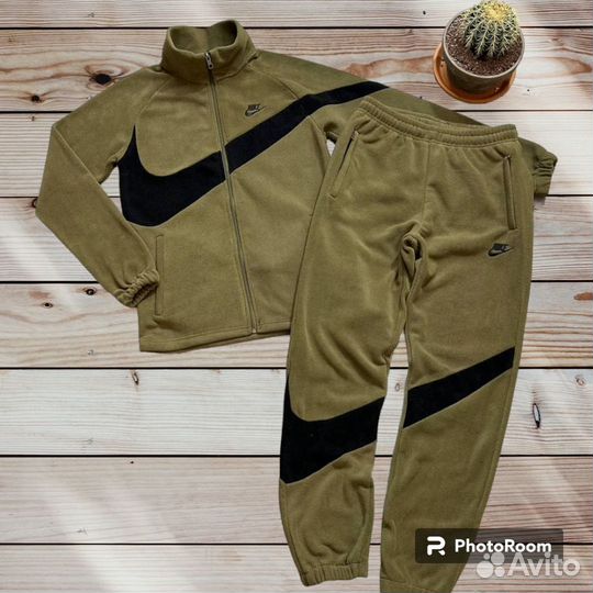 Флисовый спортивный костюм Nike