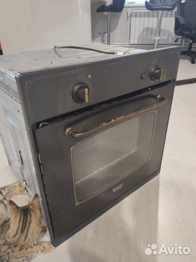 Газовый духовой шкаф Hotpoint Ariston
