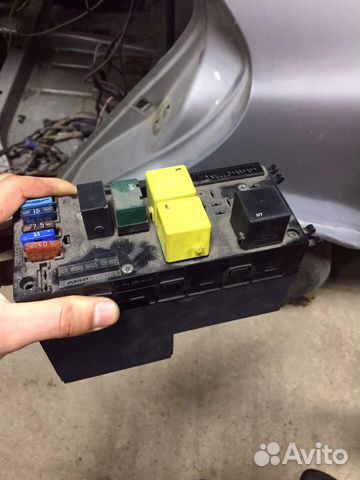 Блок SAM предохранителей Mercedes W210 W208 W202