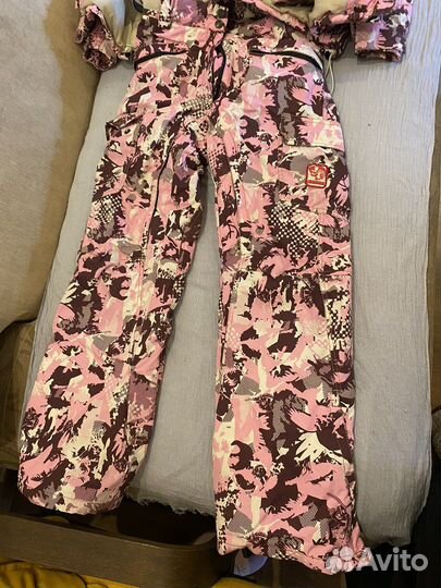 Горнолыжный костюм женский